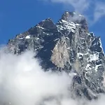 Casa Cervinia Circus *